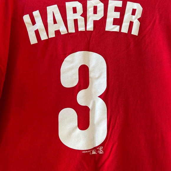 MLB Bryce Harper #3 Philadelphia Phillies red Crewneck T shirt. EUC. Soft.  XL - Picture 2 of 9